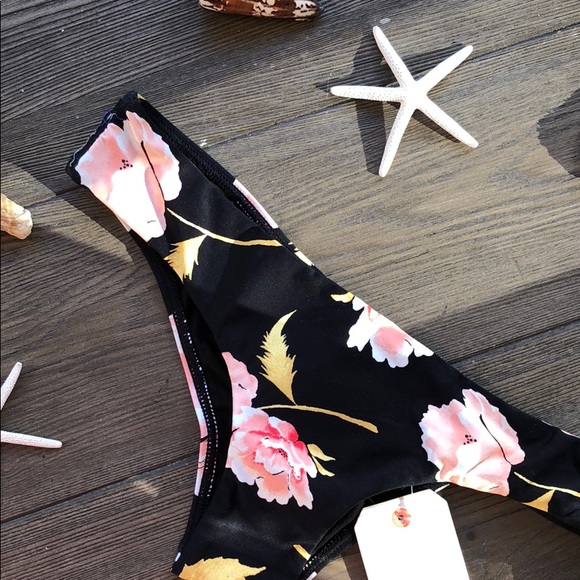 🌿BILLABONG🌿 - Picture 3 of 6